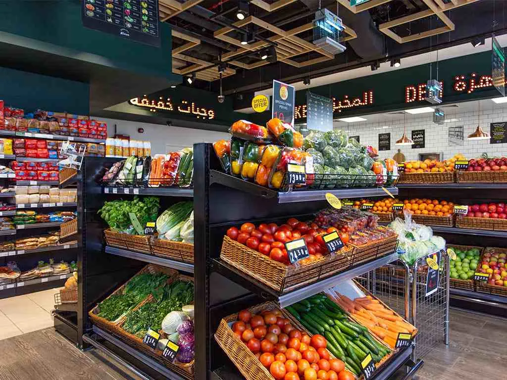 Ultimate Guide to Grocery Shopping in the UAE: Comparing Online Convenience with Physical Store Experience in 2025