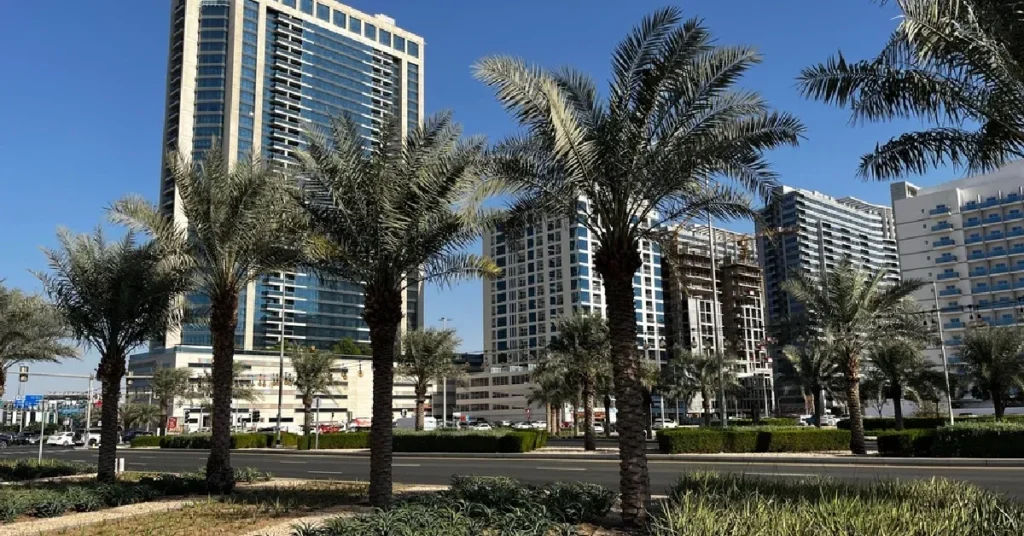 Living in Dubailand: Pros and Cons You Should Know in 2025