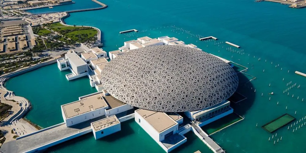 10 Stunning Instagrammable Exhibits at Louvre Abu Dhabi You Can’t Miss in 2025