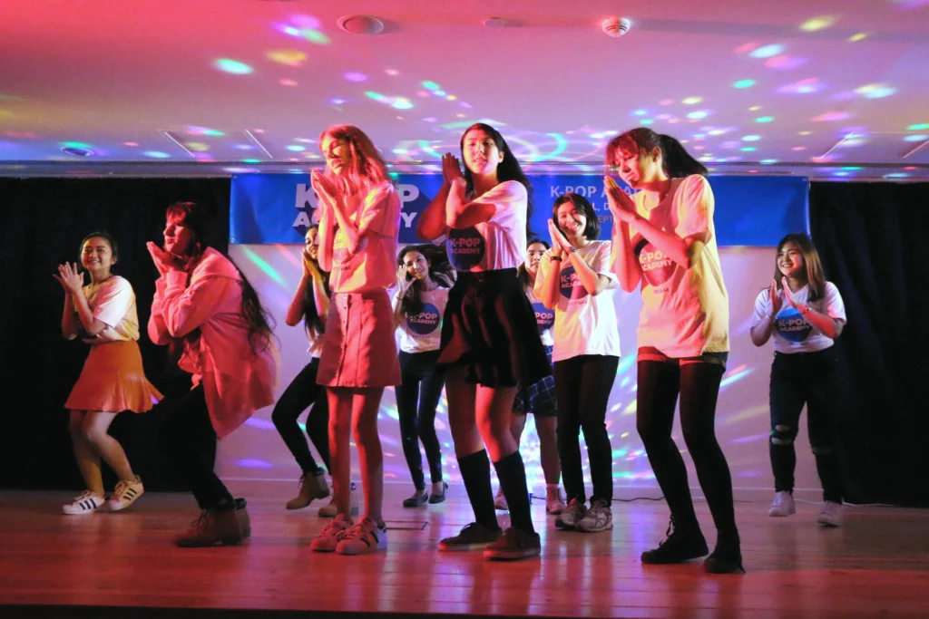 Free K‑Pop Workshop for Adults & Kids in Abu Dhabi 2025 – Full Schedule & Details